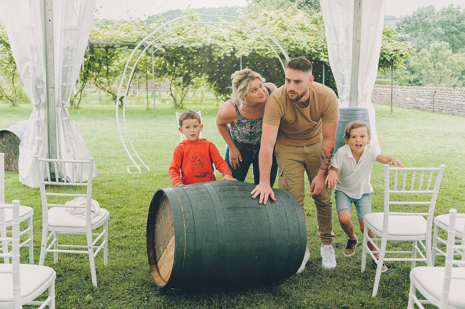 Château de Chasselas : préparatifs des mariés