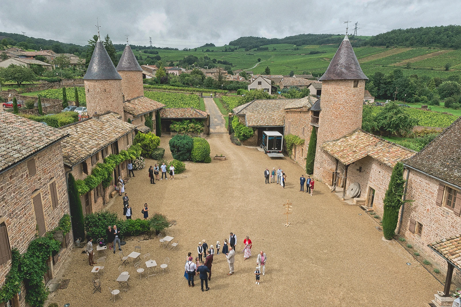 Château de Chasselas : cérémonie dans les jardins